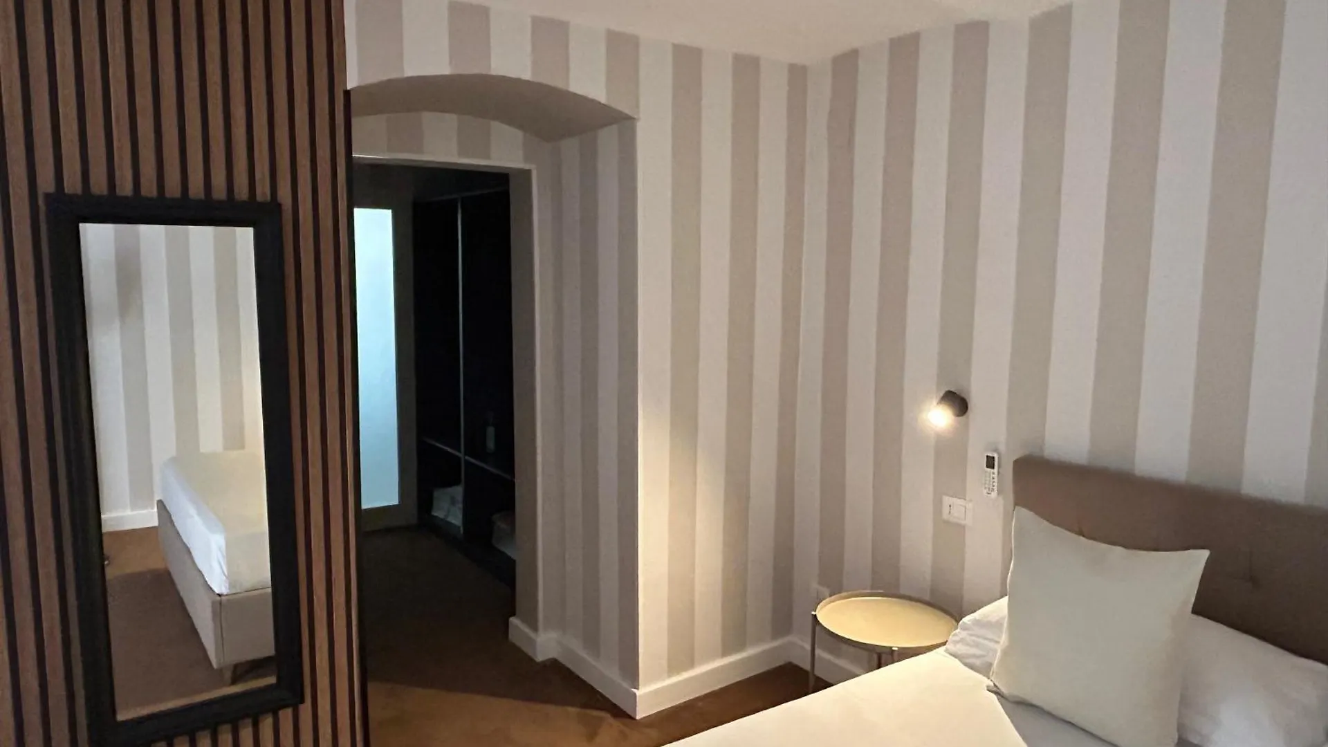 B&B Baciami Ancora Bari 3*,  Italy